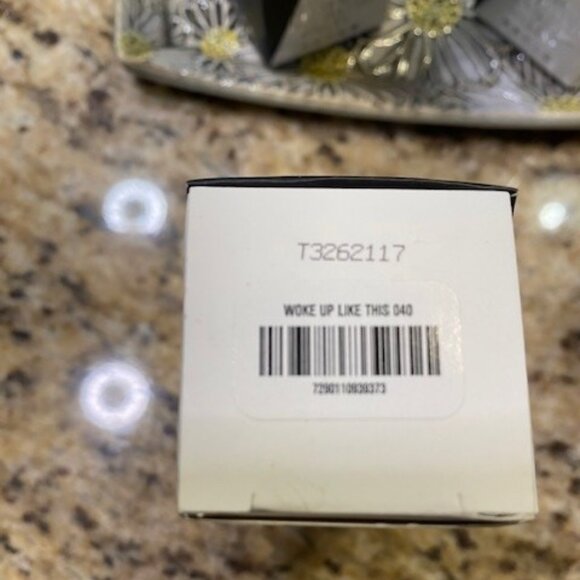 IL MAKIAGE - I Woke Up Like This #40 - Picture 2 of 3